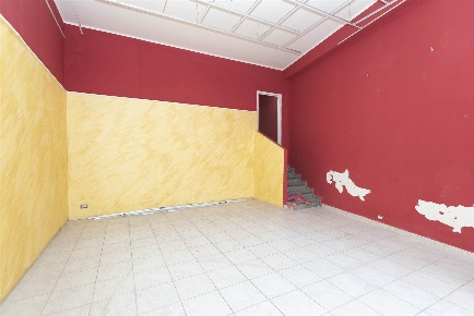 Foto Negozio in via San Nicolò al borgo 45, Catania Borgo di 42 m²