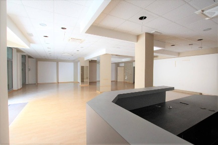 Foto Locale commerciale in VIALE COLOMBO  100, Foggia Immacolata di 200 m²