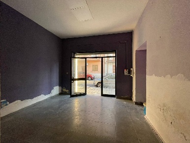 Foto Negozio in Via Alberto Gatto 7, Reggio di Calabria Ferrovieri - Stadio