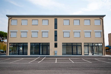 Foto Ufficio a Orbetello di 115 m² con 5 locali in vendita