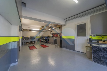 Foto Laboratorio a Camporosso Centro di 60 m² con 1 locali in vendita