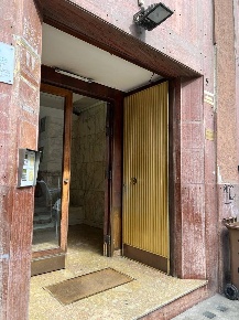 Foto Ufficio a Palermo Politeama - Ruggiero Settimo di 149 m² con 4 locali