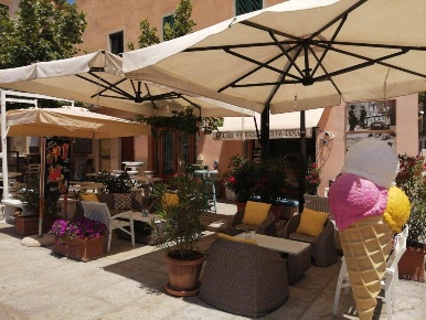Foto Attività commerciale a Capoliveri di 33 m² in vendita