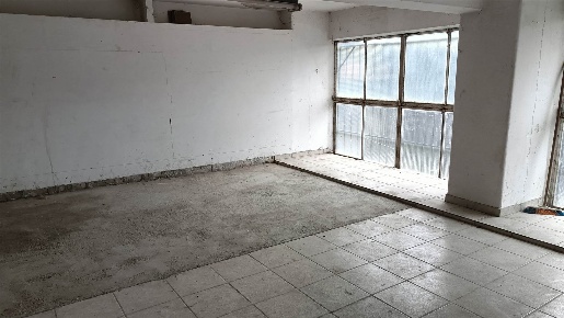 Foto Magazzino in VIA I MAGGIO 33, Vado Ligure Vado Centro di 100 m²