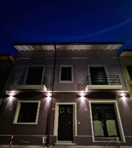 Foto Hotel a Viareggio Centro di 300 m² con 11 locali in vendita