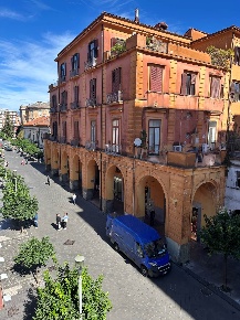 Foto Negozio a Cava de' Tirreni Centro di 40 m² con 2 locali in vendita