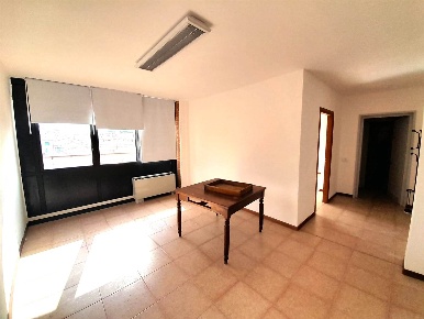Foto Ufficio a Cecina Cecina Centro di 68 m² con 3 locali in vendita