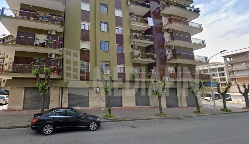 Foto Locale commerciale in VIA ANTONIO GRAMSCI 17, Corigliano-Rossano