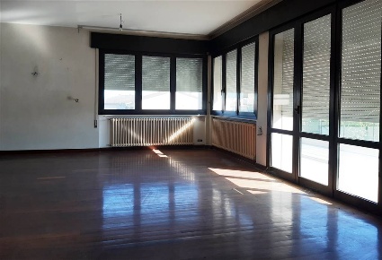 Foto Ufficio a Solesino Centro di 170 m² con 6 locali in affitto