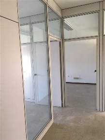 Foto Ufficio a Piacenza Via Colombo di 250 m² con 1 locali in affitto