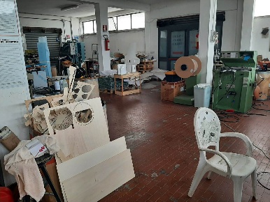 Foto Laboratorio a Latina Gionchetto di 300 m² con 2 locali in vendita