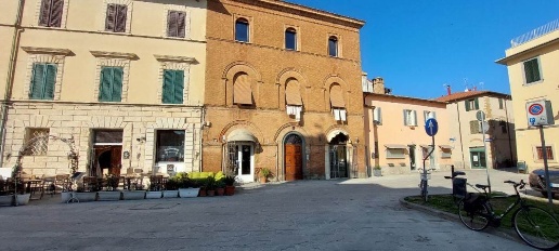 Foto Negozio in piazza della palma, Grosseto Centro Storico di 60 m²