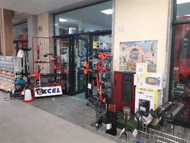 Foto Attività commerciale a Guardiagrele Centro di 259 m² in vendita