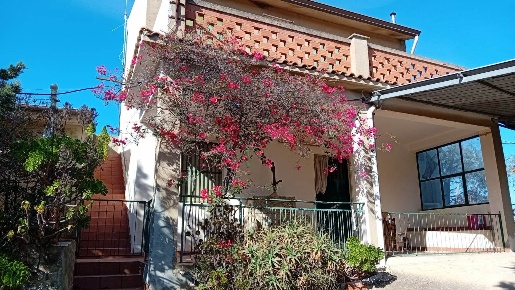 Foto Agriturismo a Campobello di Licata di 13449 m² con 1 locali in vendita