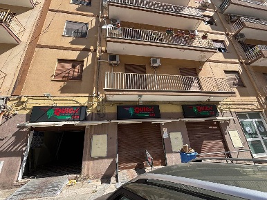 Foto Negozio a Palermo Giotto Galilei - Palagonia di 340 m² con 1 locali