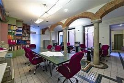 Foto Ufficio a Cecina Cecina Centro di 110 m² con 3 locali in vendita