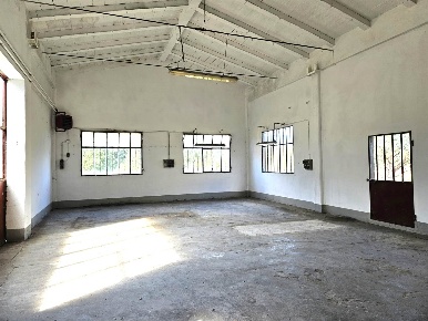 Foto Magazzino a Vicchio Centro di 214 m² con 2 locali in vendita