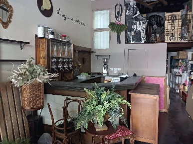Foto Negozio a San Severino Marche Centro di 70 m² con 3 locali in affitto