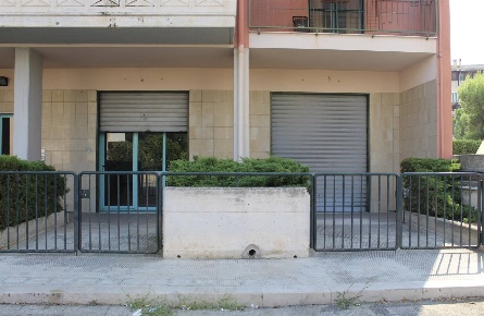 Foto Locale commerciale a Canosa di Puglia Centro di 80 m² con 1 locali