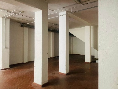 Foto Magazzino in via jonio  5, Torino San Secondo di 300 m² con 2 locali