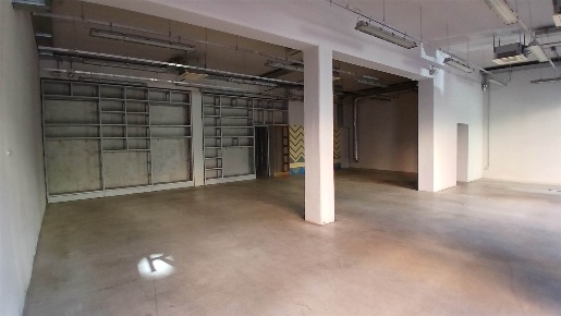 Foto Attività commerciale a Vignola Centro di 243 m² con 4 locali