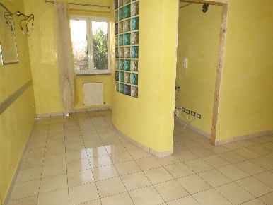 Foto Ufficio a Gragnano Trebbiense Centro di 85 m² con 3 locali in affitto