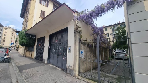 Foto Attività commerciale in Via Gaetano Milanesi, Firenze di 50 m²