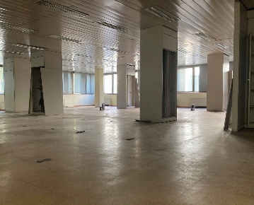 Foto Ufficio a Prato Pietà di 400 m² con 3 locali in vendita