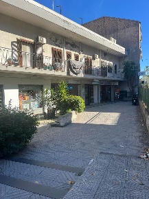 Foto Attività commerciale a San Giovanni la Punta Centro di 46 m²