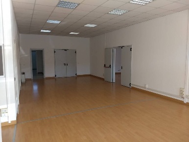 Foto Ufficio a Modena Cittanova - Marzaglia di 375 m² con 6 locali