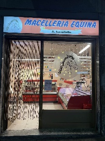 Foto Attività commerciale in Via San Martino  55, Melegnano di 80 m²