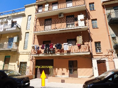 Foto Magazzino in Viale Dei Platani  27, San Cataldo Centro di 300 m²