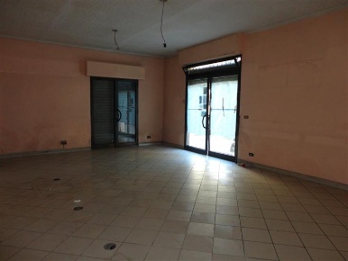 Foto Negozio a Certaldo Pino di 180 m² con 6 locali in vendita