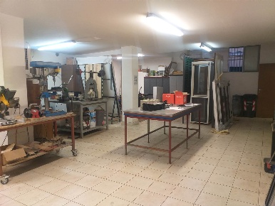 Foto Laboratorio a Signa di 160 m² con 1 locali in vendita