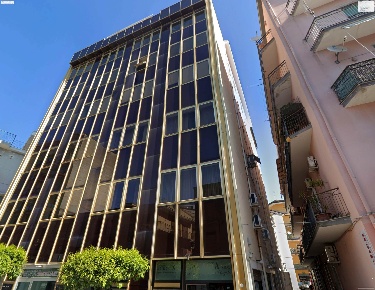 Foto Negozio in Via Giuseppe Mazzini 21, Battipaglia Centro di 120 m²