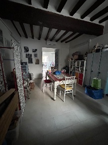 Foto Attività commerciale in via san bartolomeo 19, Piacenza di 70 m²