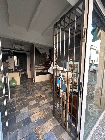 Foto Attività commerciale in via san bartolomeo 19, Piacenza di 70 m²