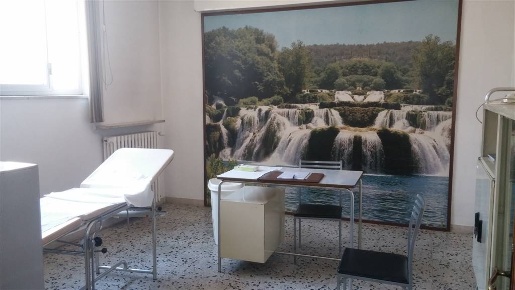 Foto Attività commerciale a Tortona Centro di 140 m² con 3 locali