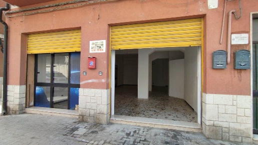 Foto Locale commerciale a Licata Centro di 113 m² con 1 locali in affitto