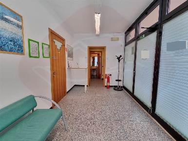 Foto Ufficio a Firenze Porta al Prato - San Jacopino di 53 m² con 2 locali