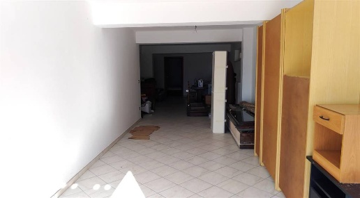 Foto Locale commerciale a Dipignano di 125 m² in vendita