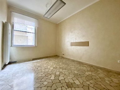 Foto Ufficio a Mantova Centro di 38 m² con 2 locali in affitto