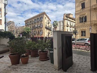 Foto Attività commerciale in VIA PRINCIPE DI VILLAFRANCA 44, Palermo