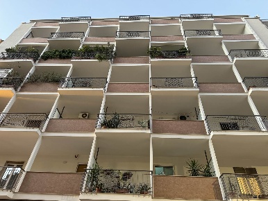 Foto Ufficio a Bari Libertà di 60 m² con 3 locali in affitto