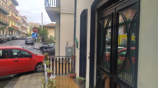 Foto Negozio a Acireale San Cosmo, Corso Italia, Piazza Dante di 45 m²