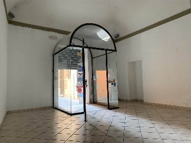 Foto Negozio a Pistoia Centro Storico di 45 m² con 2 locali in affitto