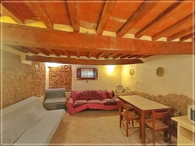 Foto Magazzino in Piazza del popolo 22, Castagneto Carducci Centro di 57 m²