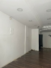 Foto Attività commerciale in via roma, Giugliano in Campania Centro Storico