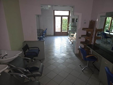 Foto Negozio a Pistoia Masiano di 60 m² con 1 locali in affitto