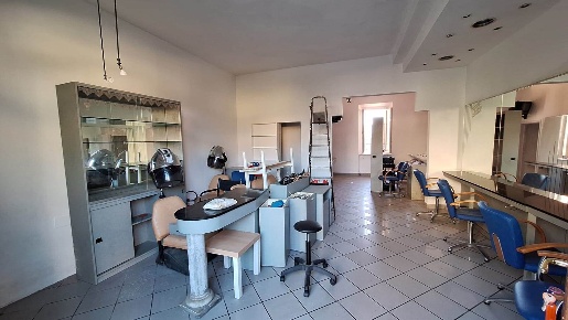 Foto Negozio a Pistoia Masiano di 60 m² con 1 locali in affitto